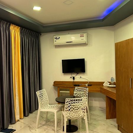 G Hotel Kottakuppam Экстерьер фото